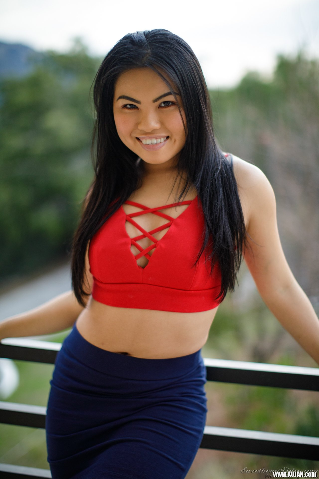 Lovely Cindy Starfall Stips while Posing Outdoors - Photo #554108