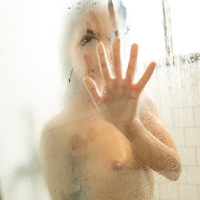 Apolonia Lapiedra gets all hot and wet in Shower