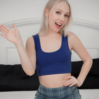 Braylin Bailey gets naked on the couch before giving great handjob