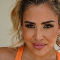 Caitlin Bell Divorced and Ready