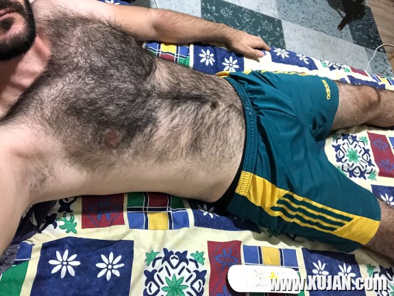 Very hairy man - Photo #565154