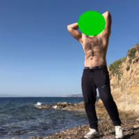 Very hairy man