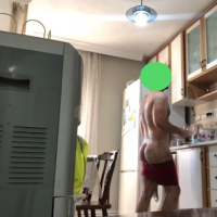 Very hairy man