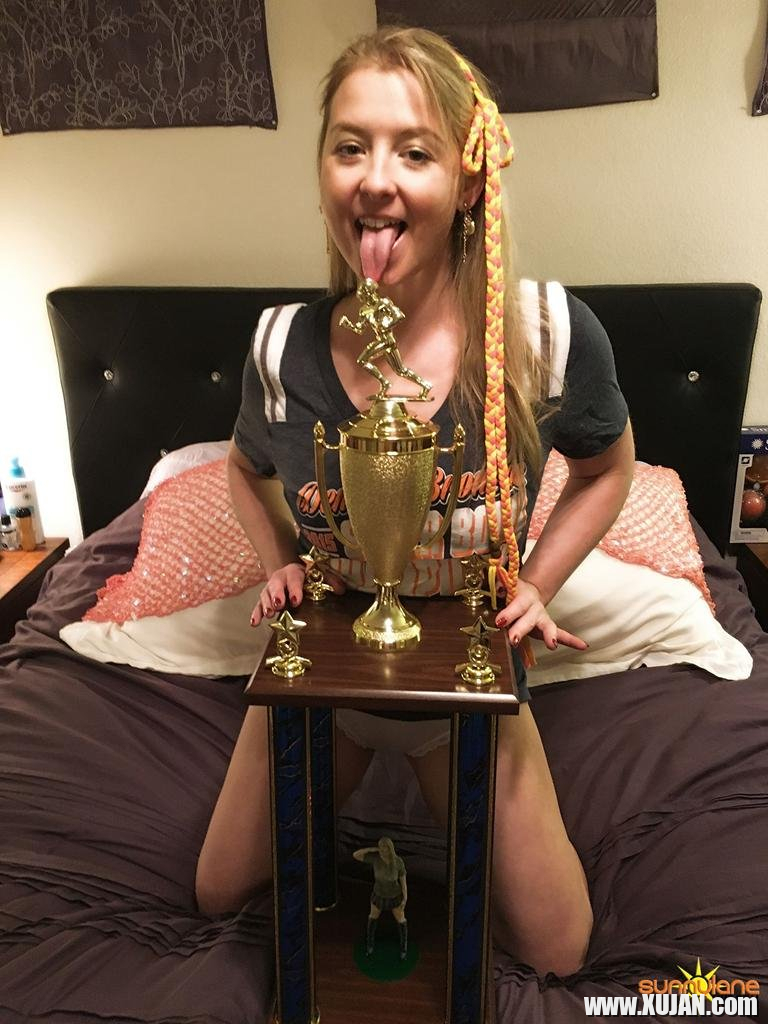 Naughty Girl Sunny Lane posing with her Trophy - Photo #569140
