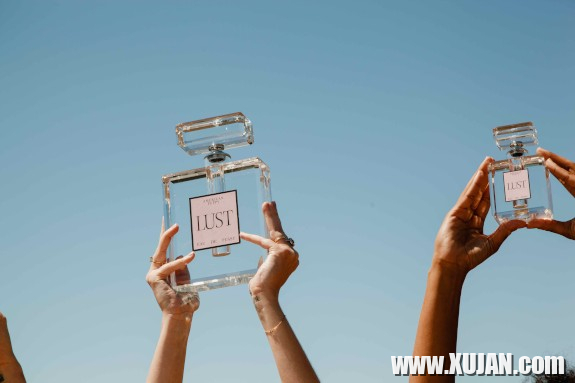Eau De Pussy in XConfessions - Photo #576819