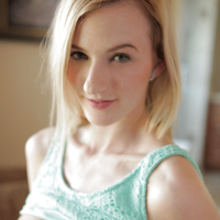 Astonishing blonde teen Skylar Green is getting pleasure