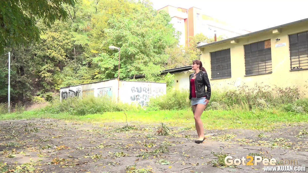 Nasty Amanda Hill misbehave in public place - Photo #585686