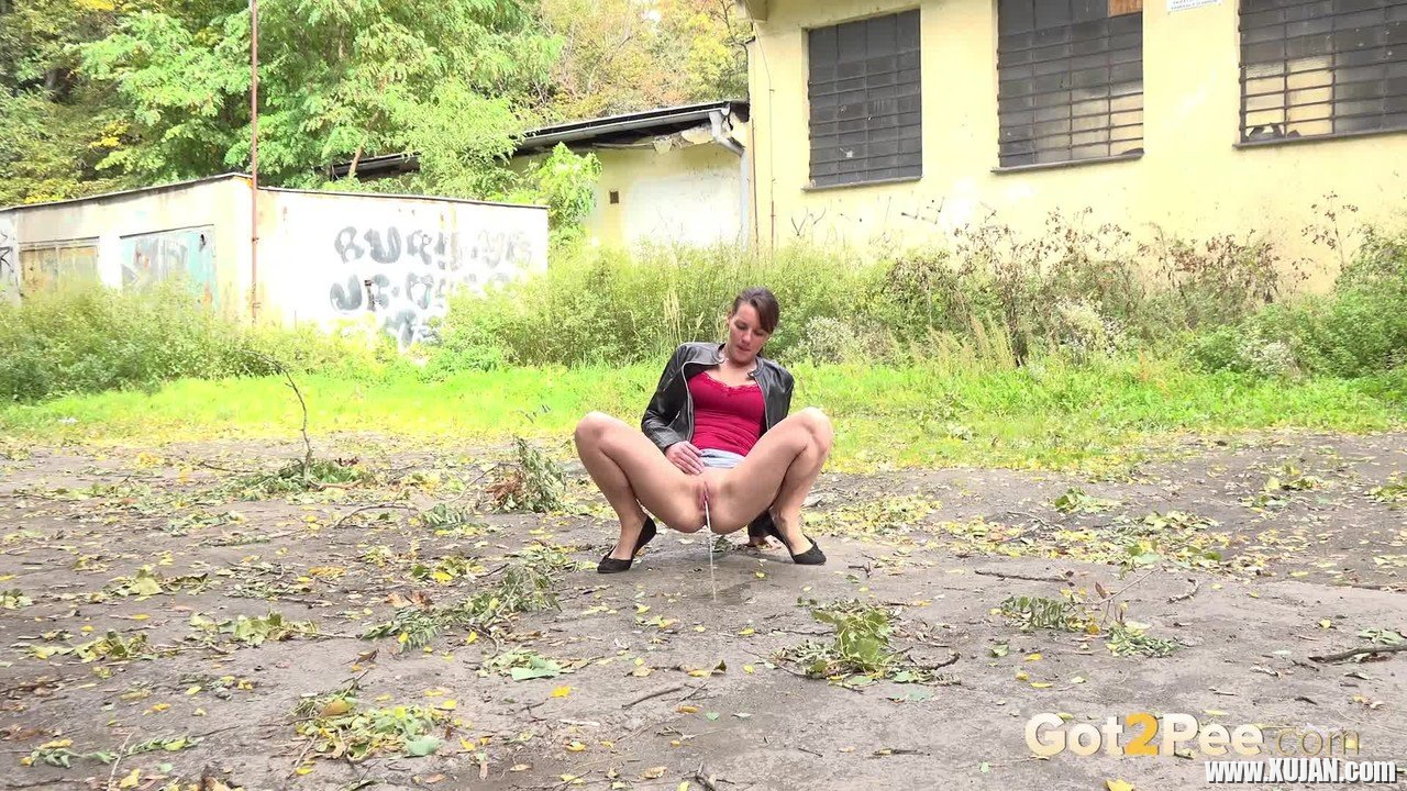 Nasty Amanda Hill misbehave in public place - Photo #585688