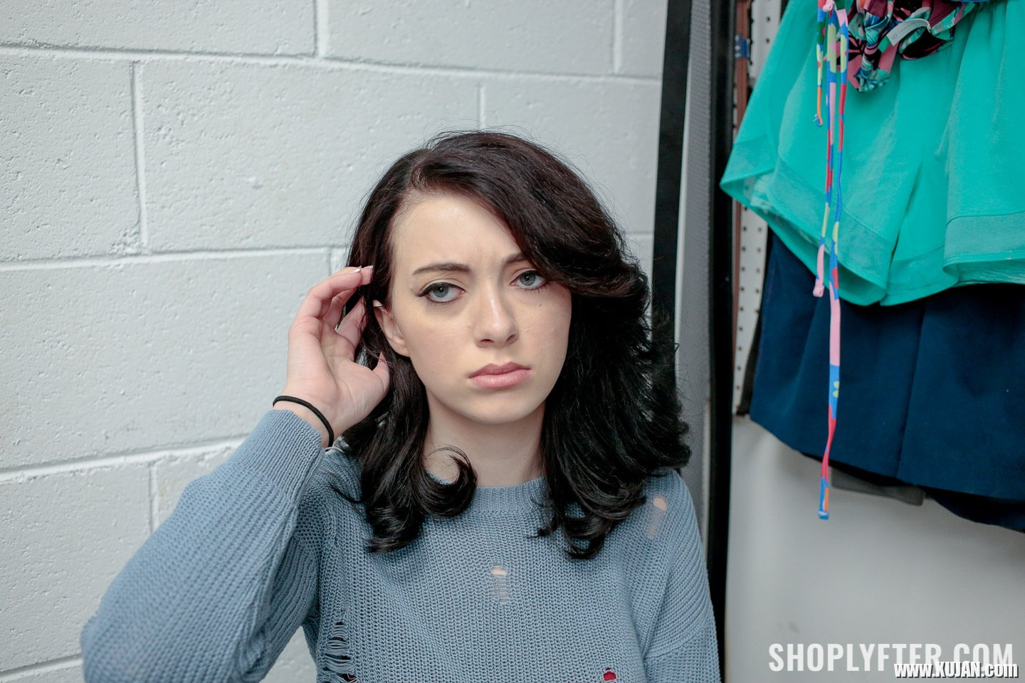 Shoplifting brunette babe Corra Cox takes some serious punishment - Photo #590013