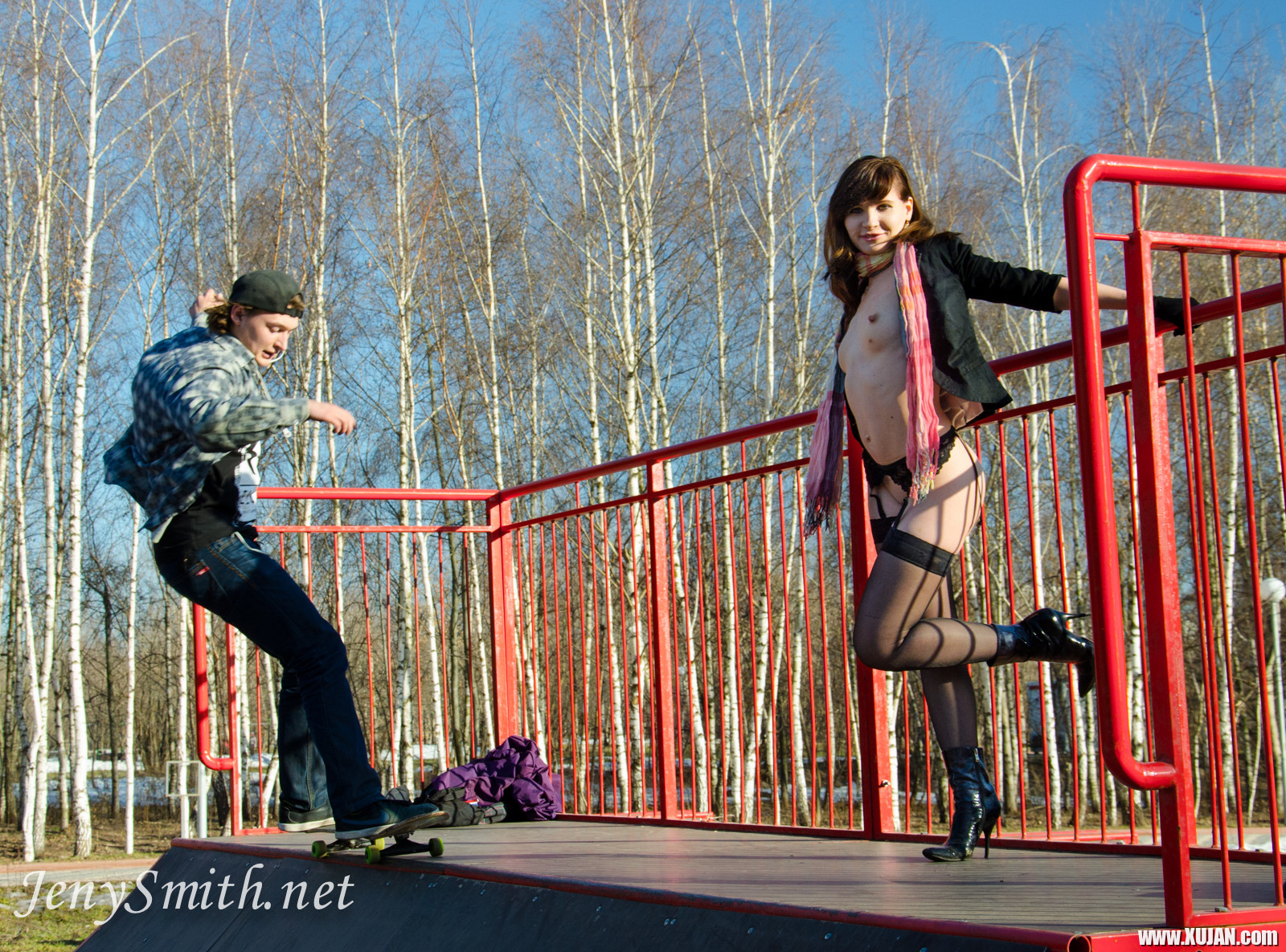 Jeny Skate park public flash - Photo #590608