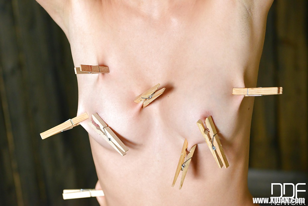 Skinny redhead BDSM model Susana Melo has clothespin attached to tits - Photo #592001