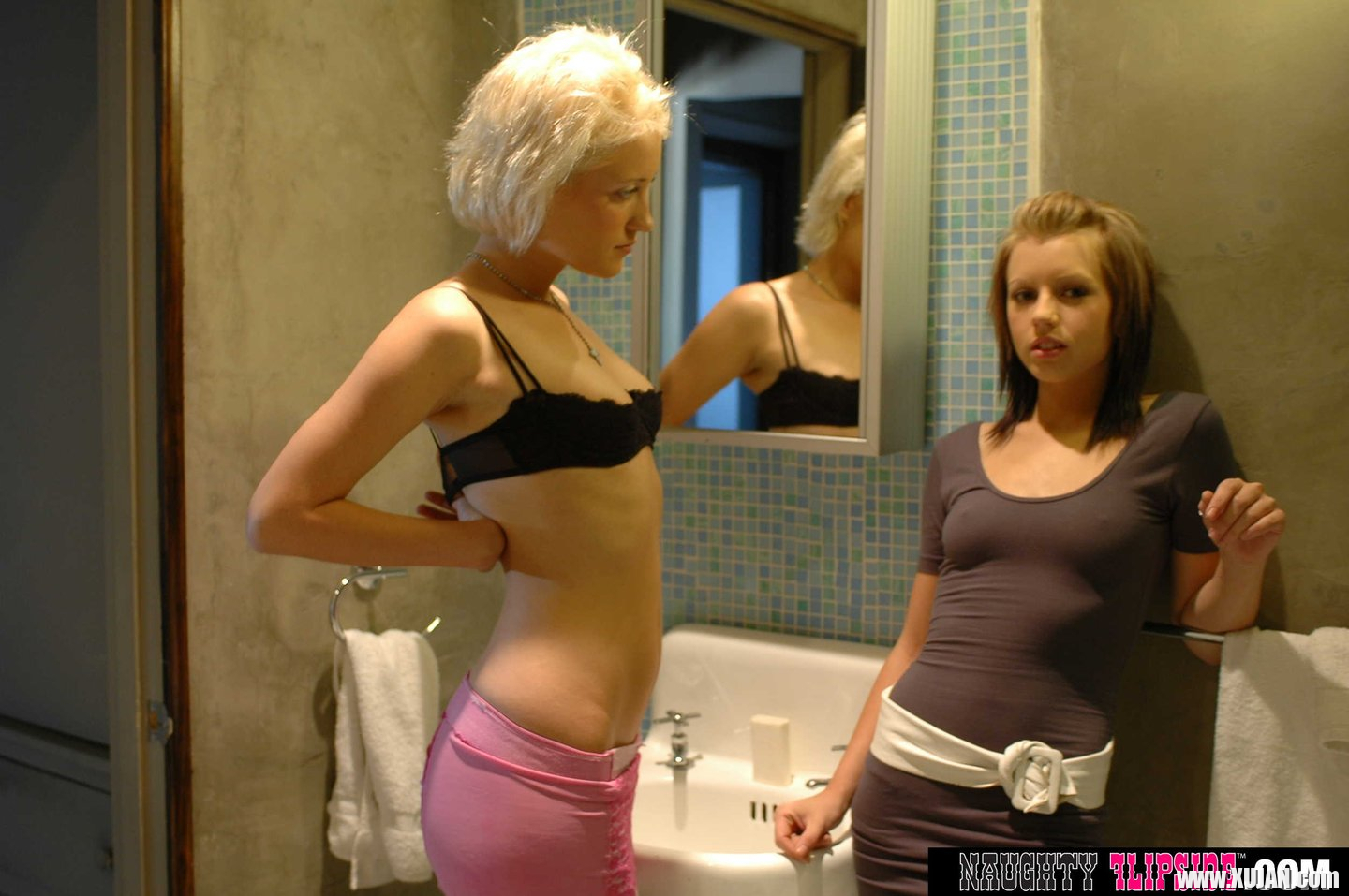 Lexi Belle shares big cock with Kimberly Kane - Photo #593931