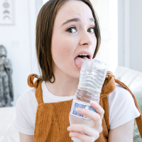 Young brunette beauty Hazel Moore shoves dick up her tigth butthole