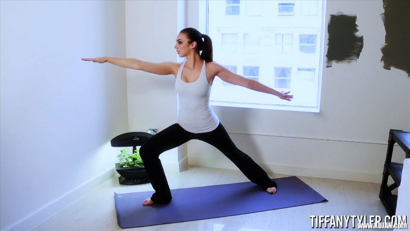 Tiffany Tyler shows her Tits and Ass doing Yoga - Photo #598362