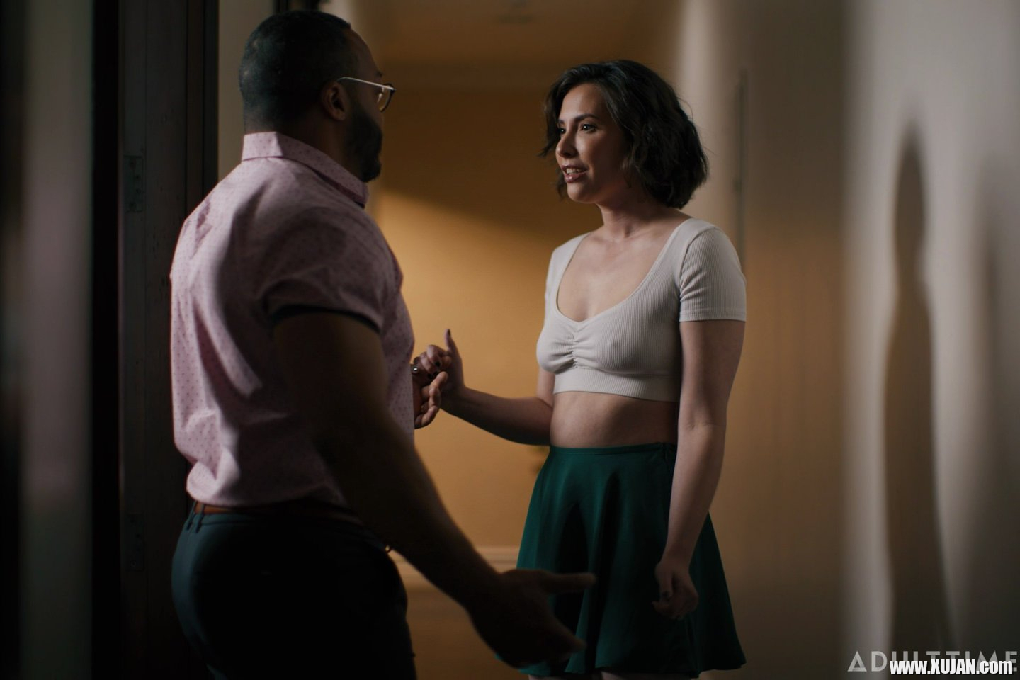 Casey Calvert getting gangbanged in front of her cuckold hubby - Photo #599728