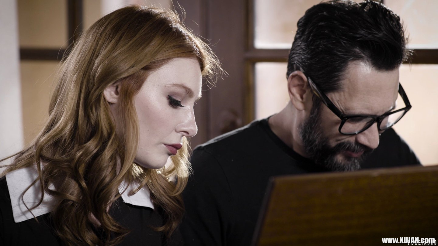 Lovely redhead babe Lacy Lennon fucks hard her piano teacher - Photo #603277
