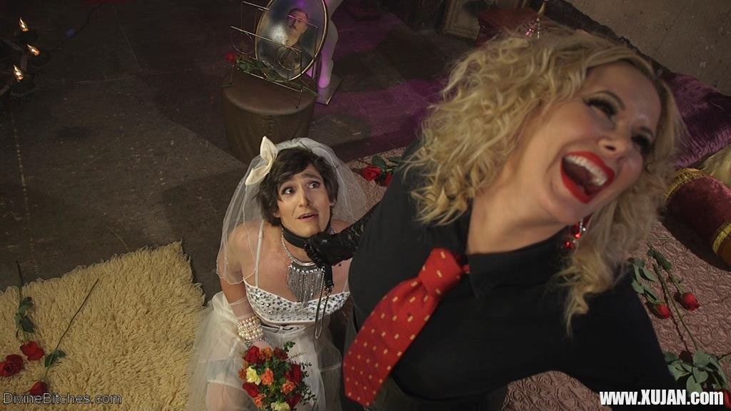 Maitresse Madeline and her Slave fucked by a Stud - Photo #616140
