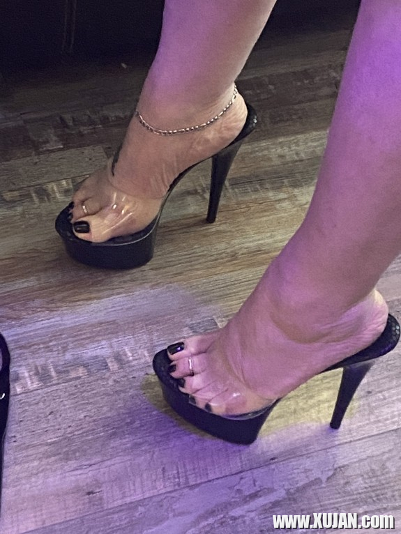 BBW Hotwife y Pleaser Heels ov - Photo #624079