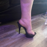 BBW Hotwife y Pleaser Heels ov