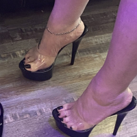 BBW Hotwife y Pleaser Heels ov