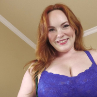 Curvy redhead bitch Summer Hart sucks and fucks like crazy
