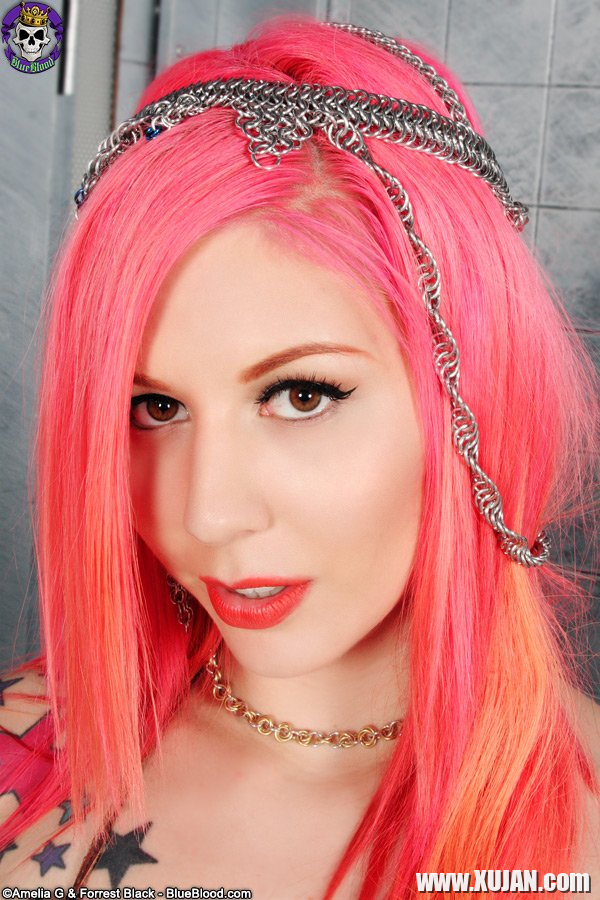 Erotic pink haired Babe Annalee Belle gets naked - Photo #628573