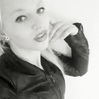 It is me Lara Lee