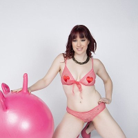 Jessica Loves Bouncing On Her Toy to Orgasm