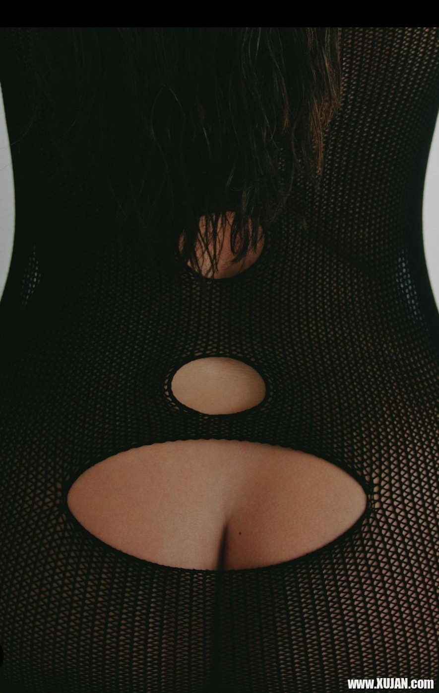 Holes - Photo #632909