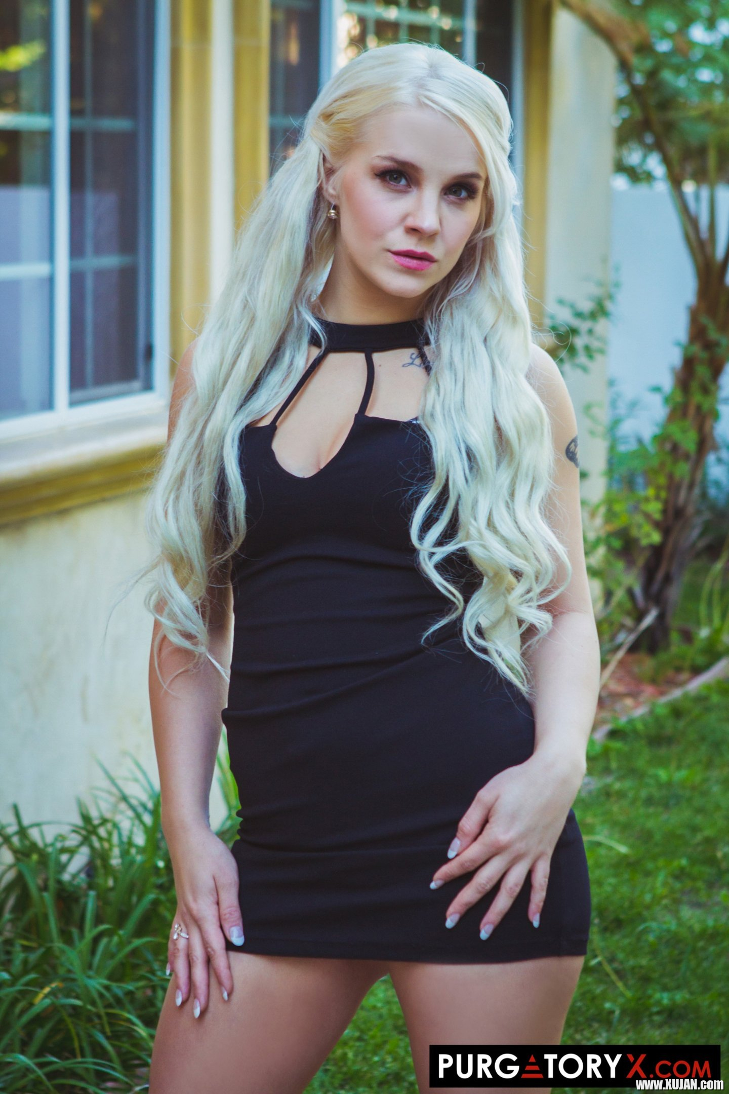 Shameless Bella Jane cuckolds husband with shady new neighbor - Photo #634420