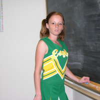 Teen Cheerleader Alyssa Hart spreading her Butt