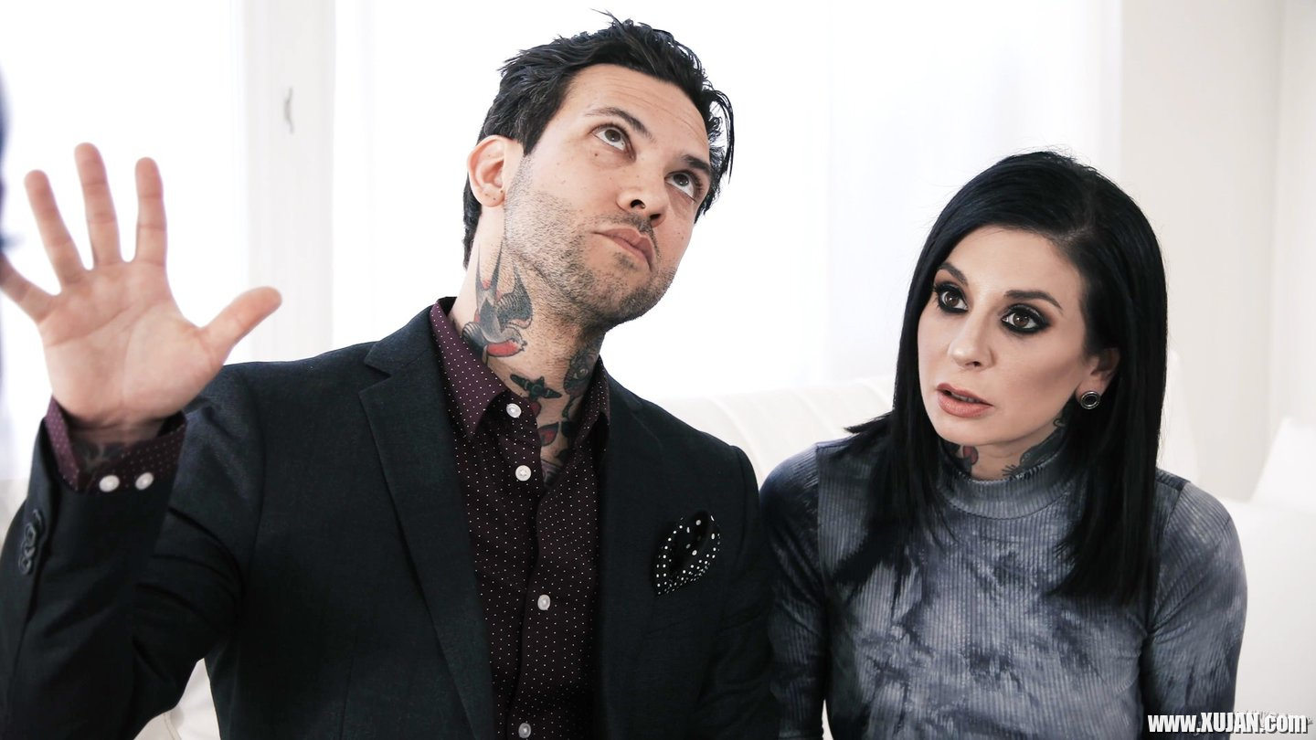 Joanna Angel and Alina Lopez in a hot alt threeway - Photo #658182
