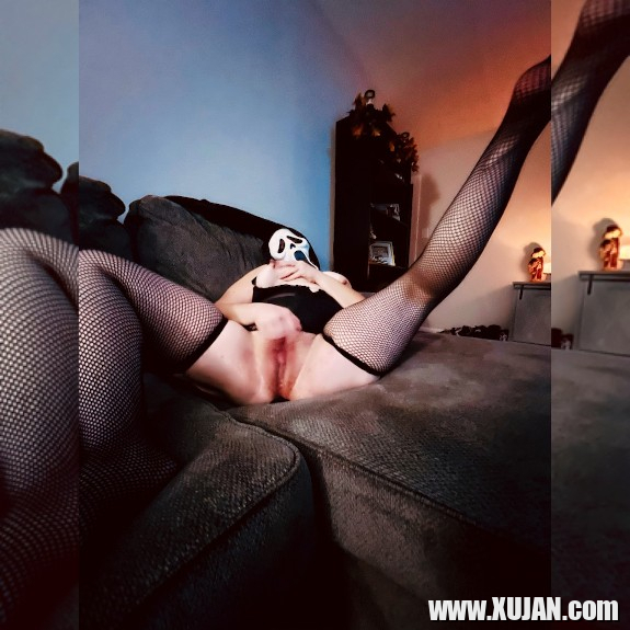 Sexual escapades of a MILF Next Door - Photo #659794
