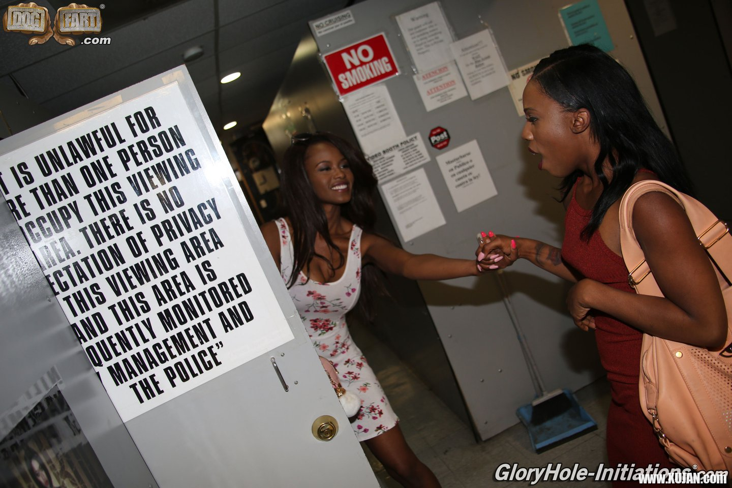 Sarah Banks and Jezabel Vessir visit a Glory Hole - Photo #663680