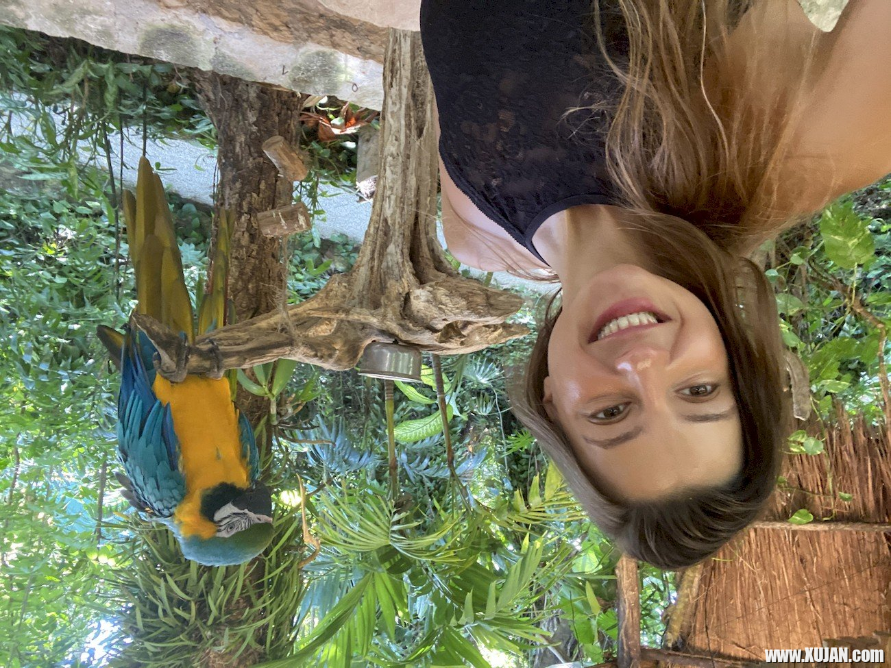 Lovely babe Melena Maria Rya having some fun in the zoo - Photo #664335