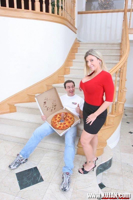 Blonde slut with big tits hardcore pizza fuck two cocks - Photo #666615