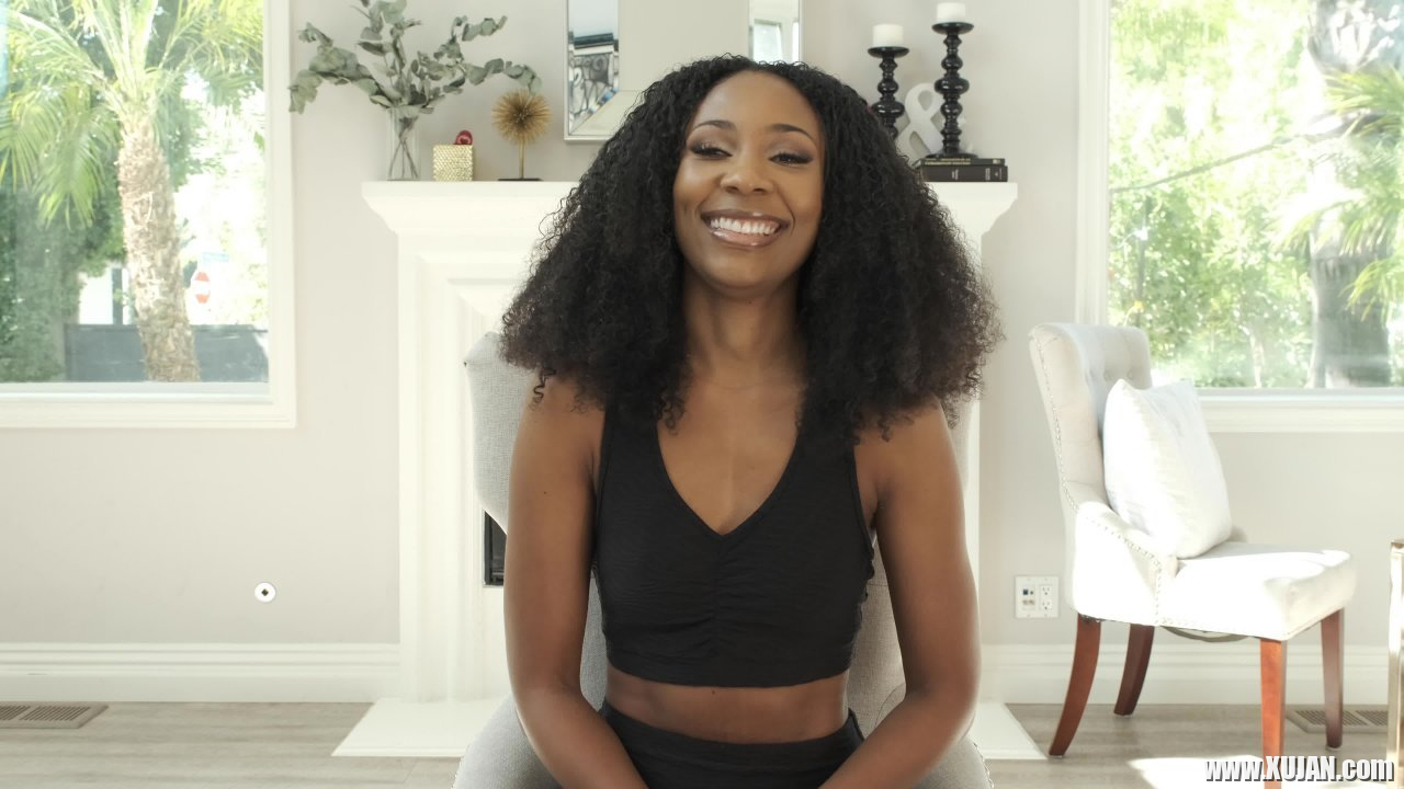 Ebony chick Olivia Jayy having wild sex with her sugar daddy - Photo #668690