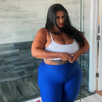 Chubby slut Sofia Rose fucks after a hot shower