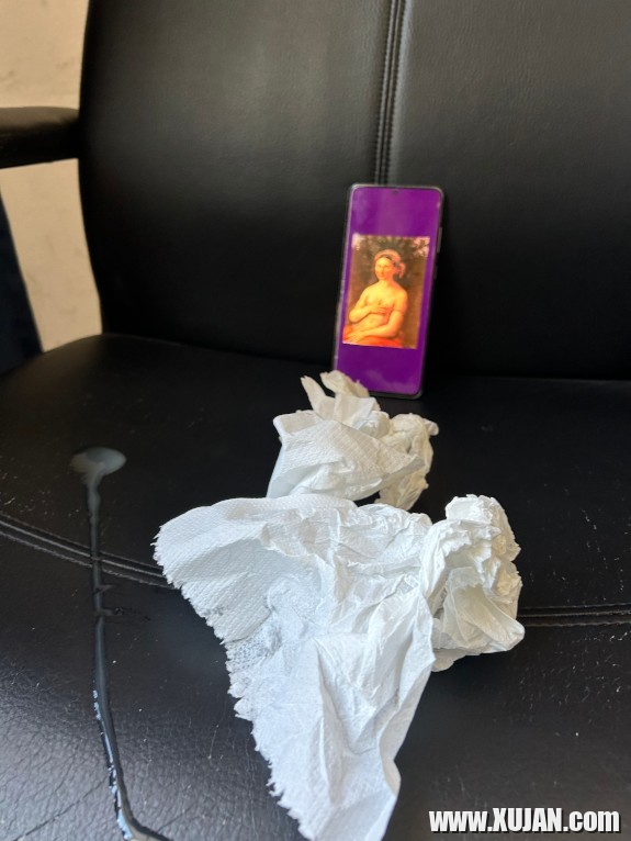 Tributo allarte Sborata su donna che si spoglia per ottenere lavoro - Photo #683589