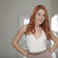 Redhead Babe Amarna Miller showing her Snatch