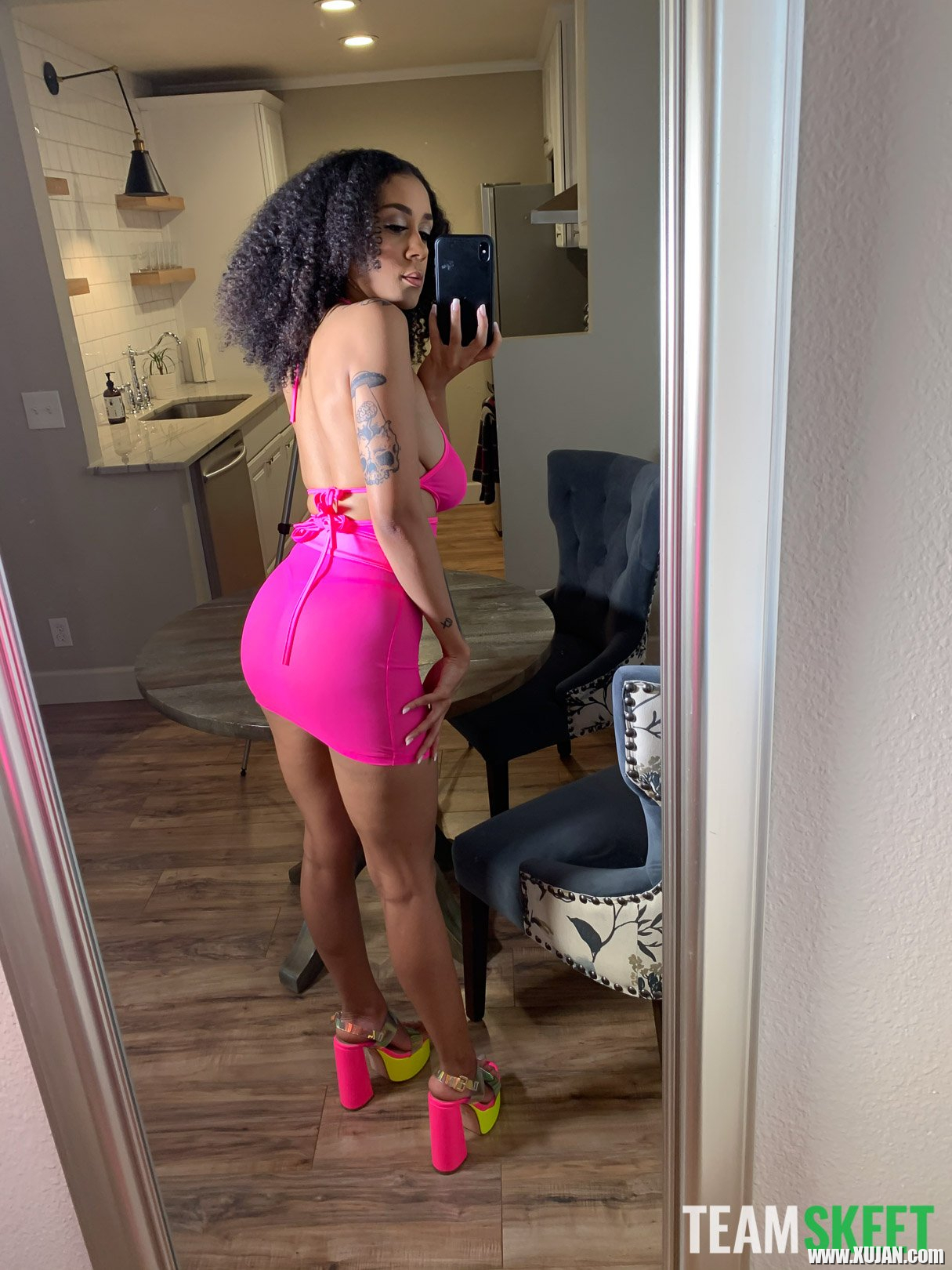 Exotic Ariana Aimes in a pink dress swallows dick - Photo #693110