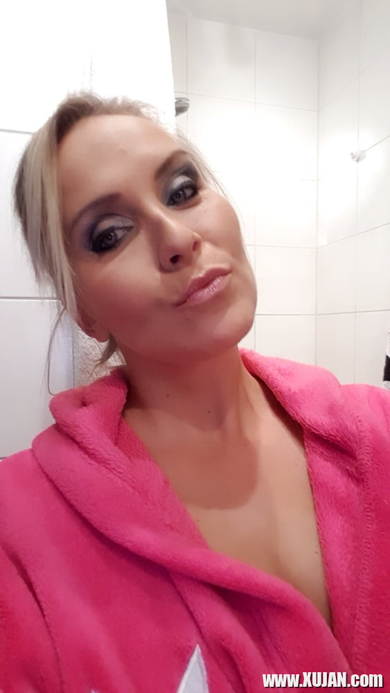 Julia Pink Pink bathrobe - Photo #695391
