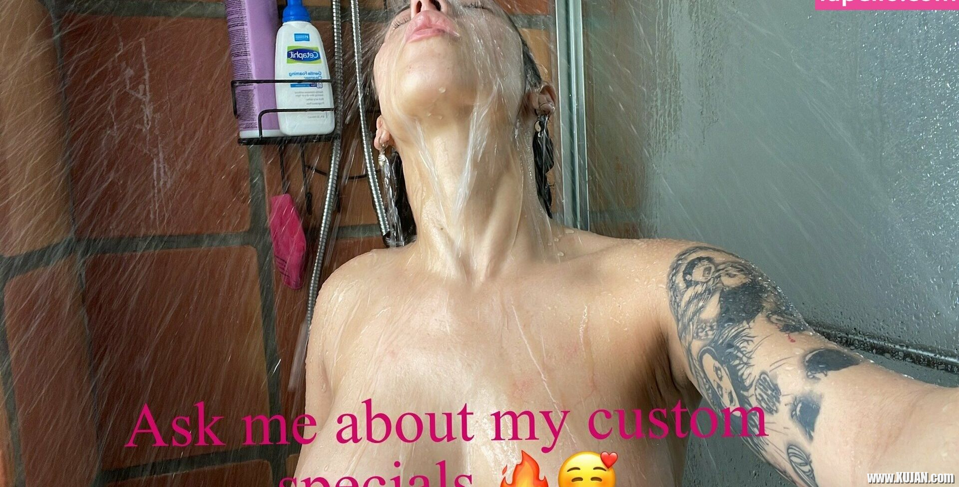 Kira Perez nude - Photo #696525
