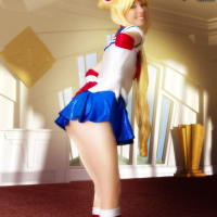 Cosplay girl Stacy is fighting evil by moonlight