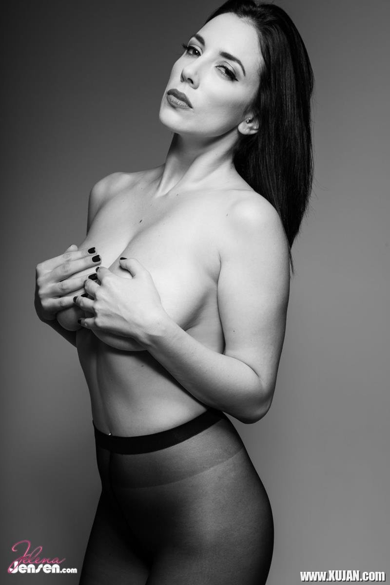 Sultry Jelena Jensen in Black Nylons and big Tits - Photo #702086