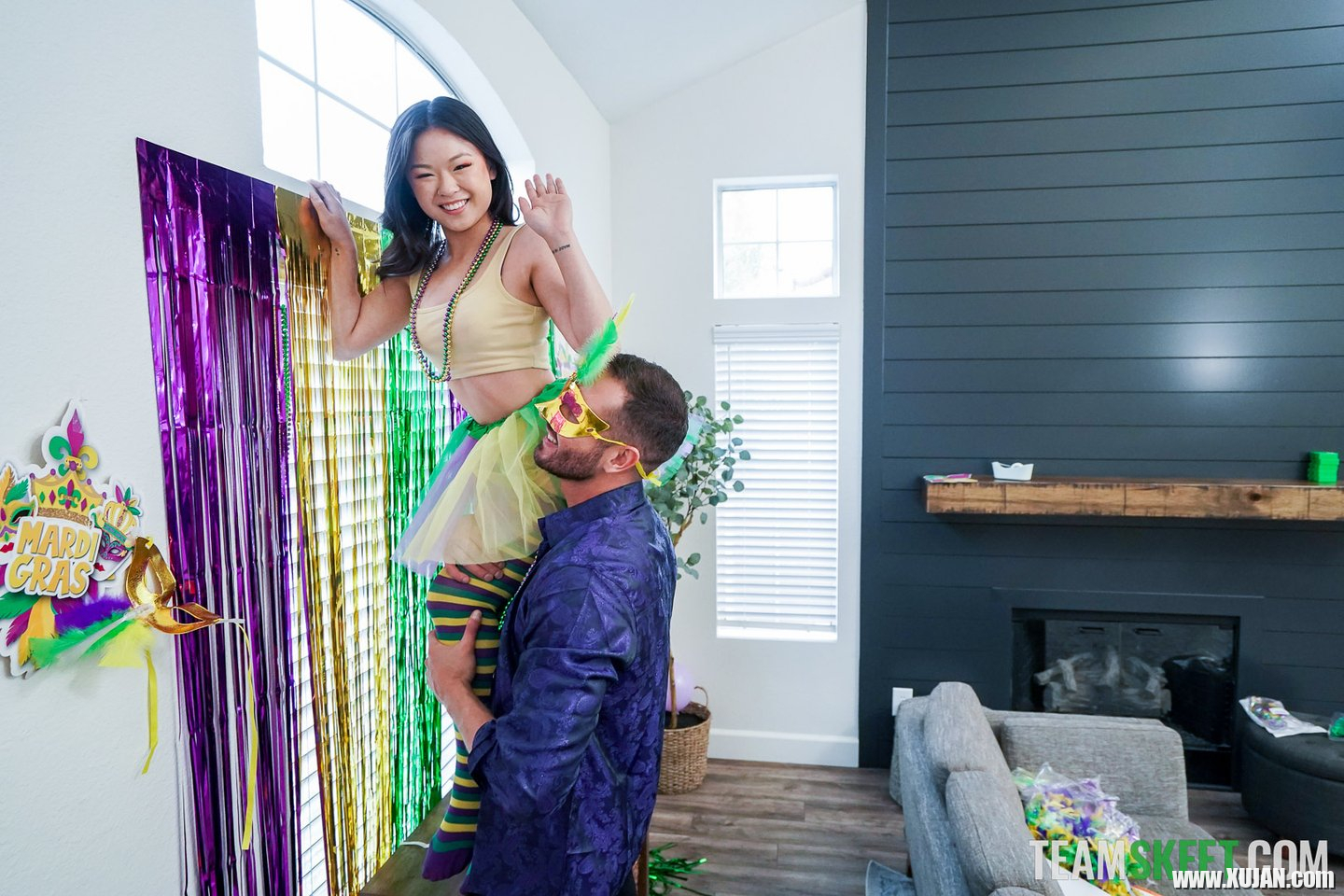 Tiny asian vixen Lulu Chu bends over for some intense banging - Photo #705467