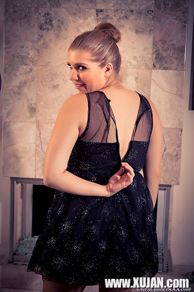 Alex Is Dressed Up and Ready to Orgasm For You - Photo #707292