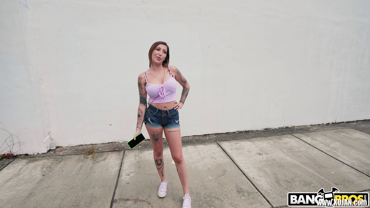Horny bitch Anna Chambers taking a wild ride - Photo #709088