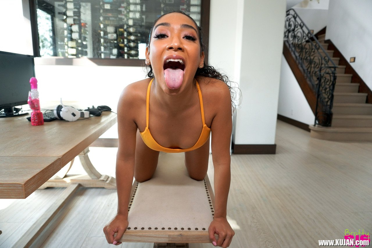 Cute young ebony Sarah Lace enjoys getting her snatch fucked and creampied - Photo #714625
