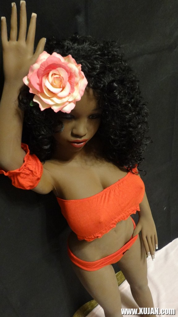 Ebony in red lingerie - Photo #727334